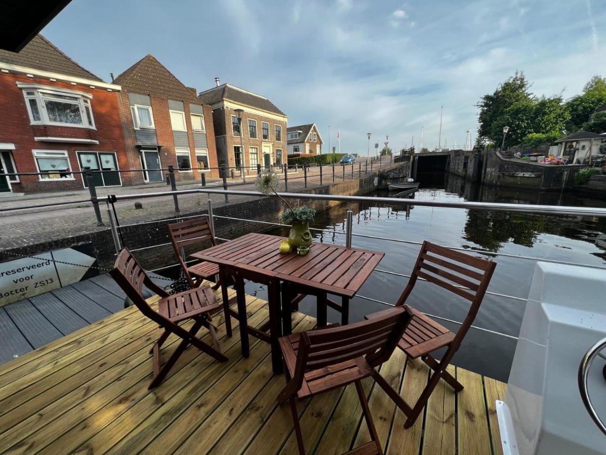 New Houseboat 2 Bedrooms Zwartsluis Kültér fotó