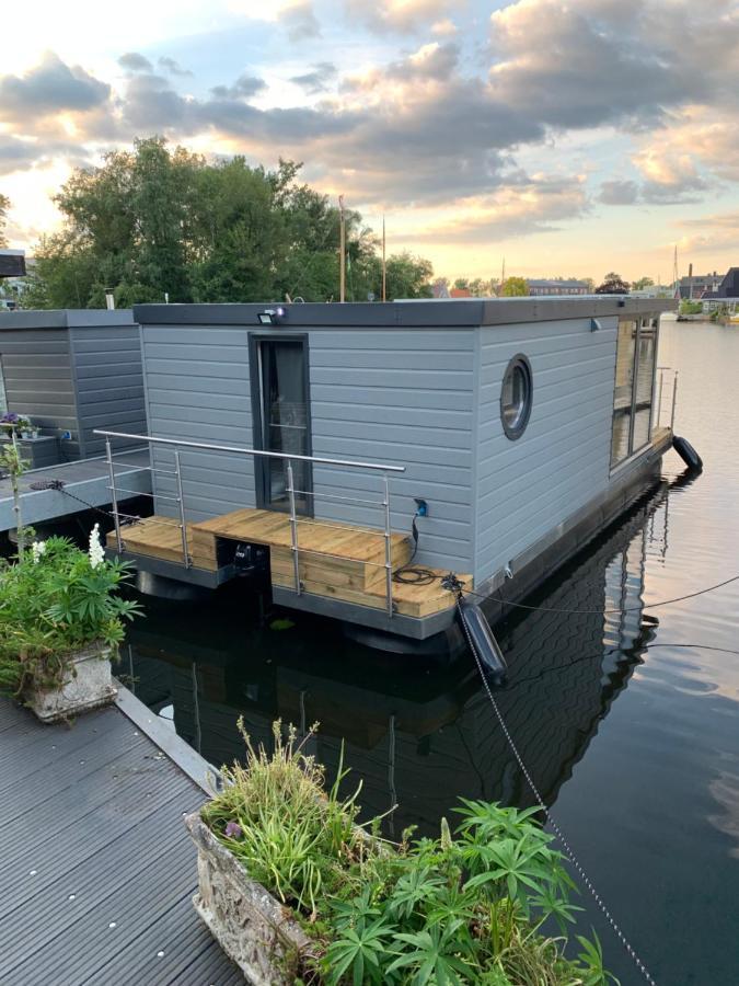 New Houseboat 2 Bedrooms Zwartsluis Kültér fotó